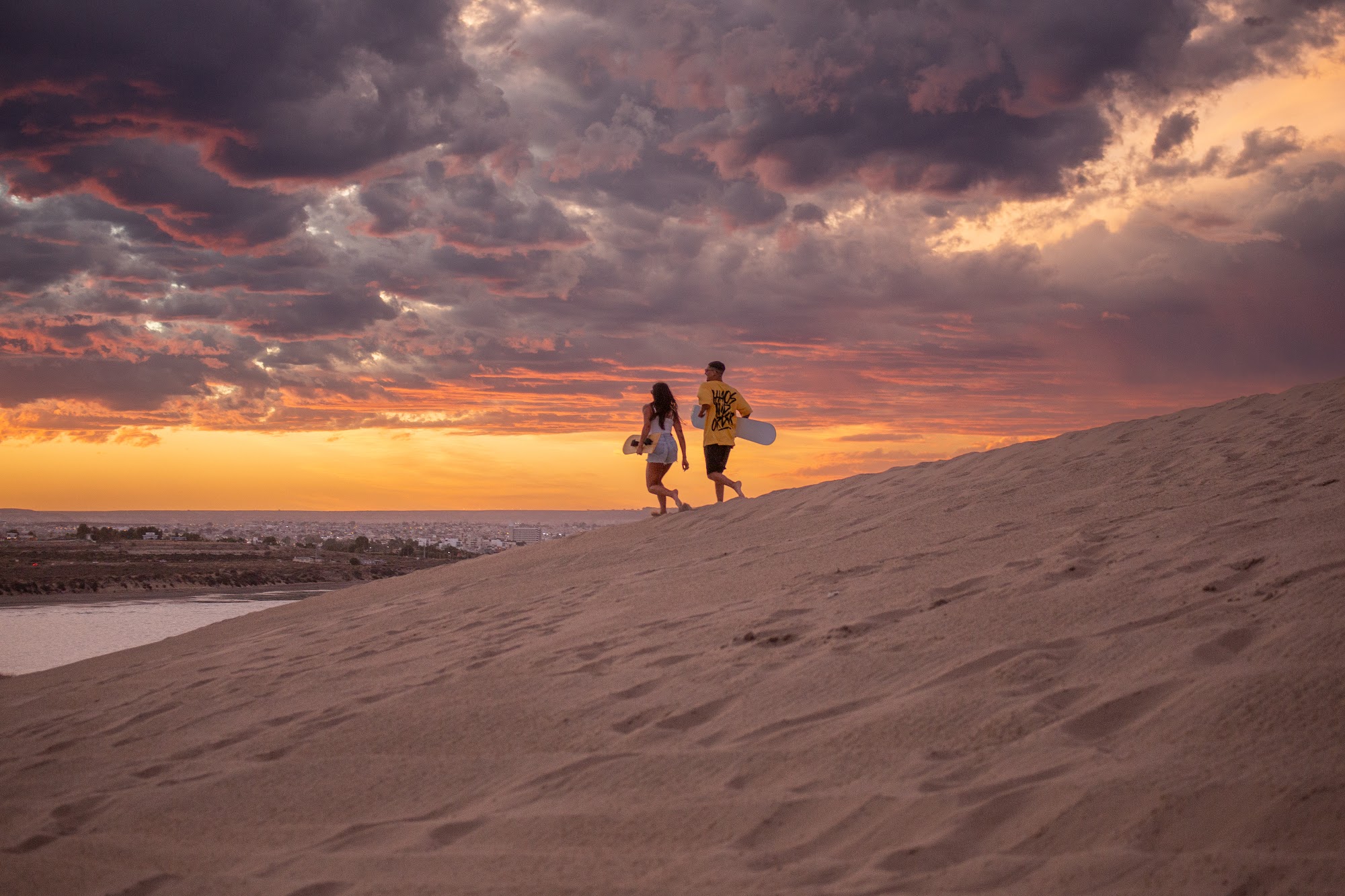 Atardecer en los médanos de Puerto Madryn, Chubut