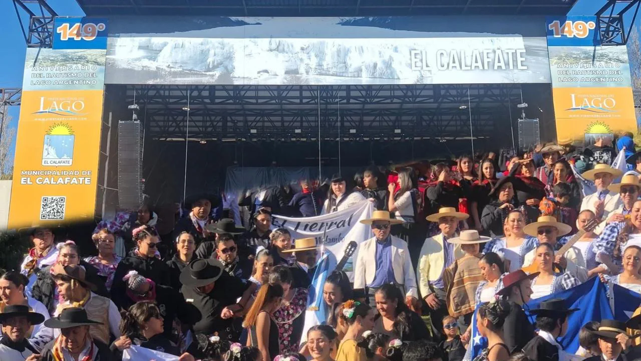 Bailarines de folclore en Calafate Baila, El Calafate
