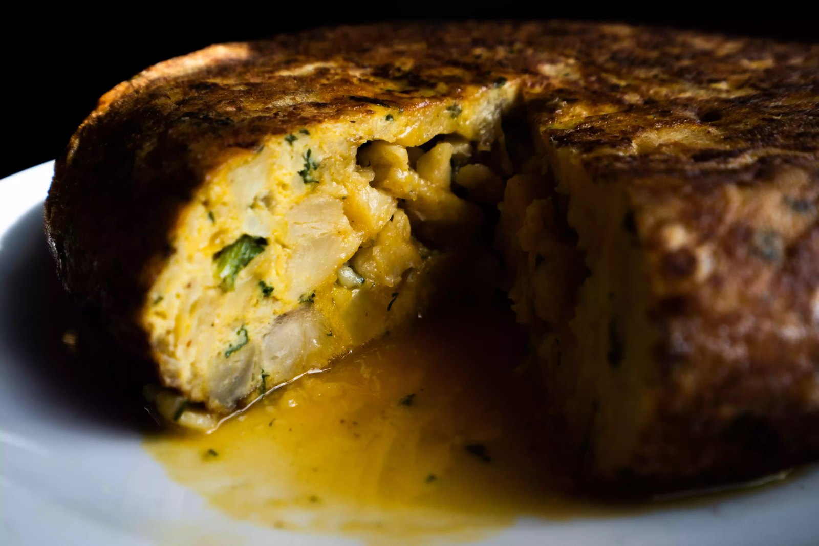 Tortilla de papas jugosa de La Fonda del Tío