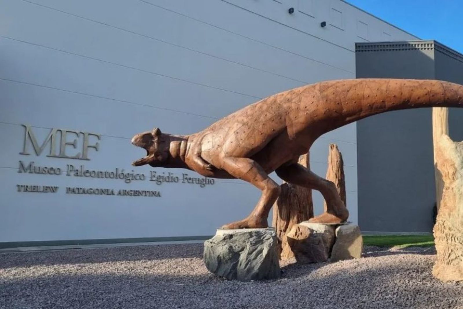 Esqueleto del Patagotitan mayorum en el Museo Paleontológico Egidio Feruglio de Trelew
