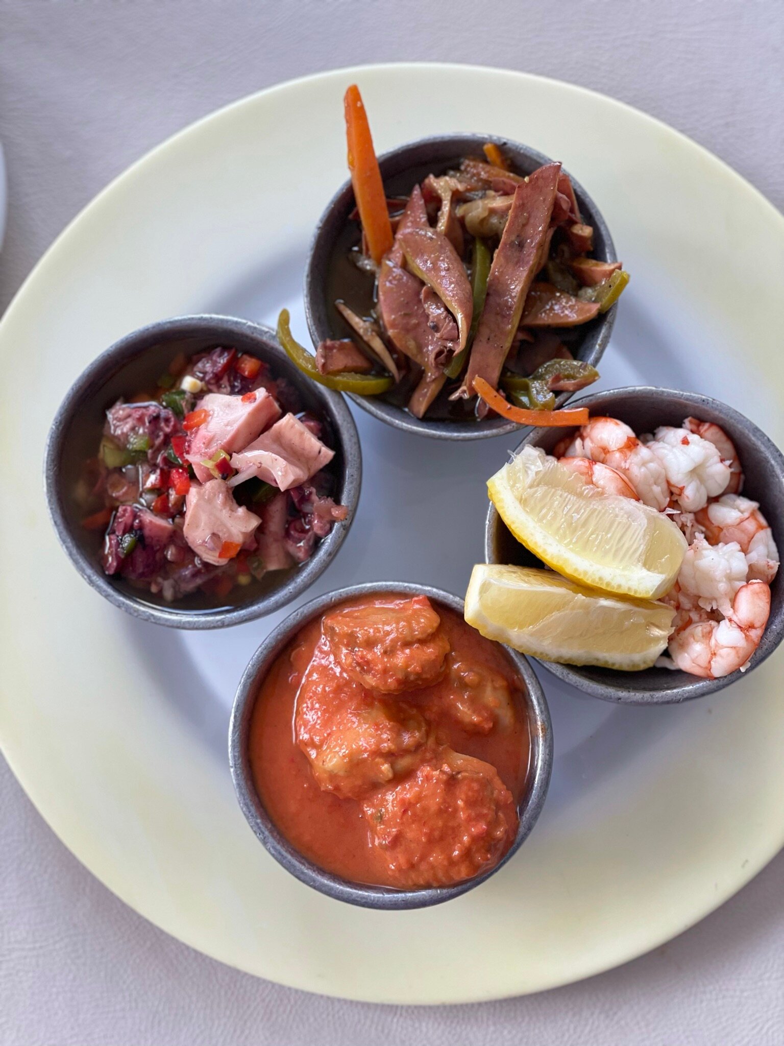 Picada de mariscos en Puerto Cangrejo, Comodoro Rivadavia